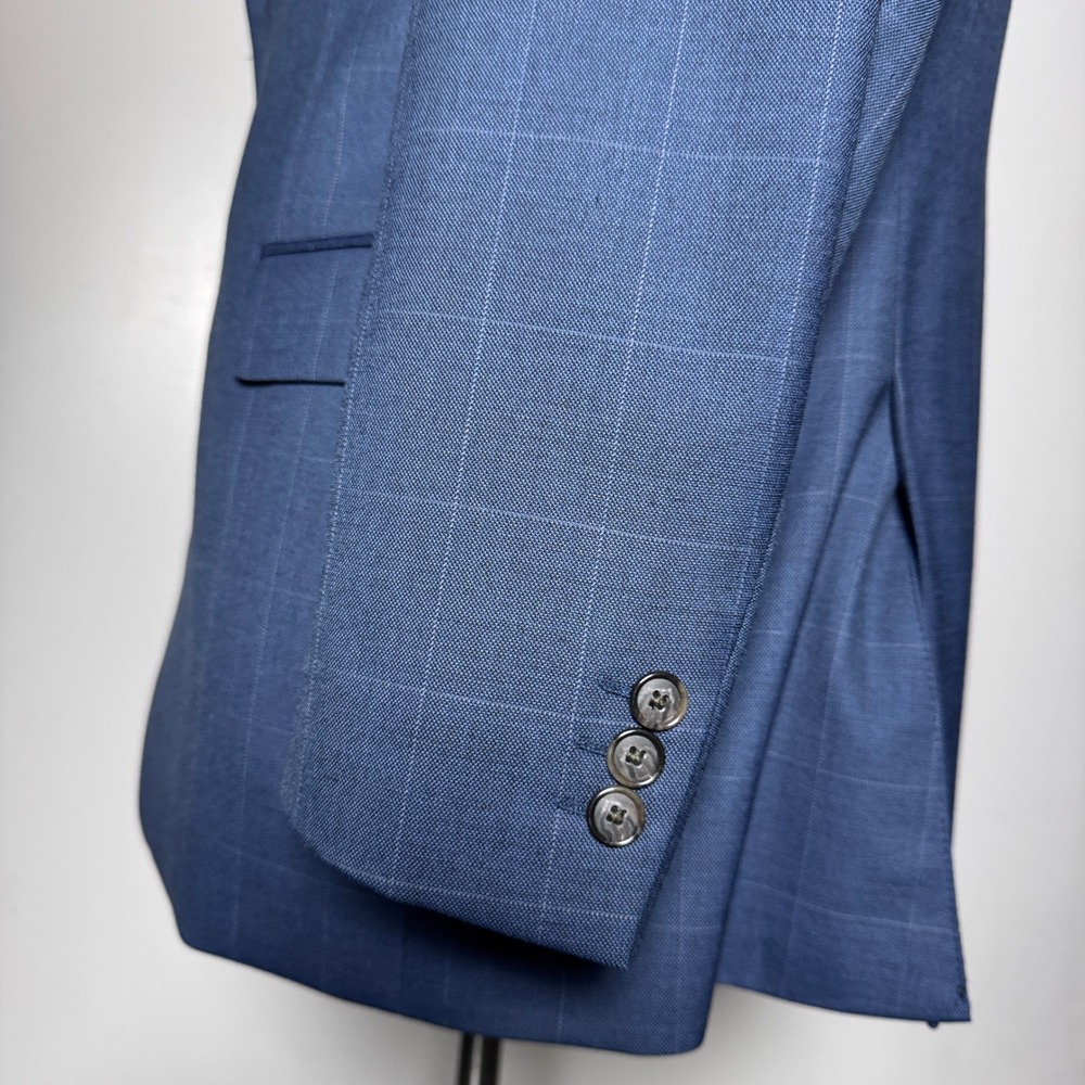 Stafford Travel Suit Mens 46R 38x28 Blue Windowpane Wool Blend Classic Fit 2pc - Picture 2 of 6